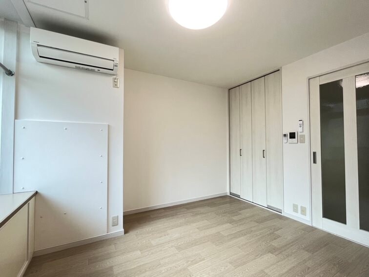 物件内観写真11　(室内)