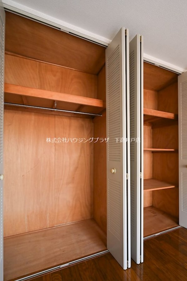 収納(別のお部屋の参考写真です。)