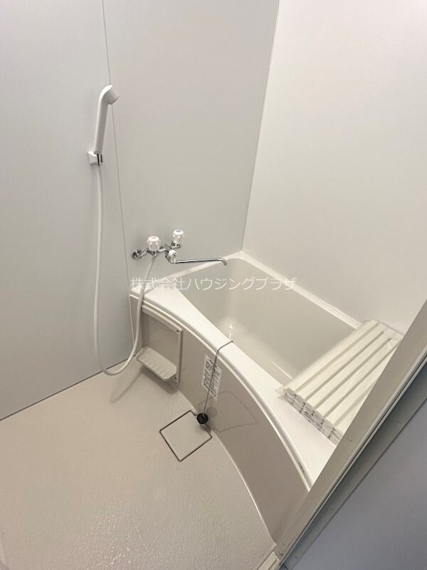 物件内観写真5　(バスルーム)