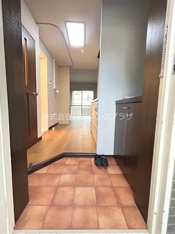 物件内観写真7　(玄関まわり)