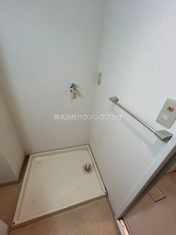 物件内観写真17　(室内洗濯機置場)