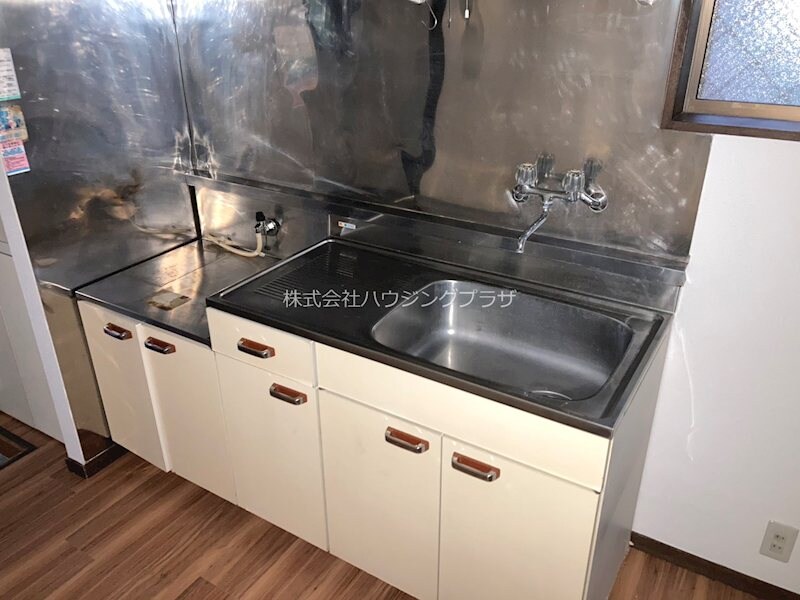 物件内観写真3　(キッチン)