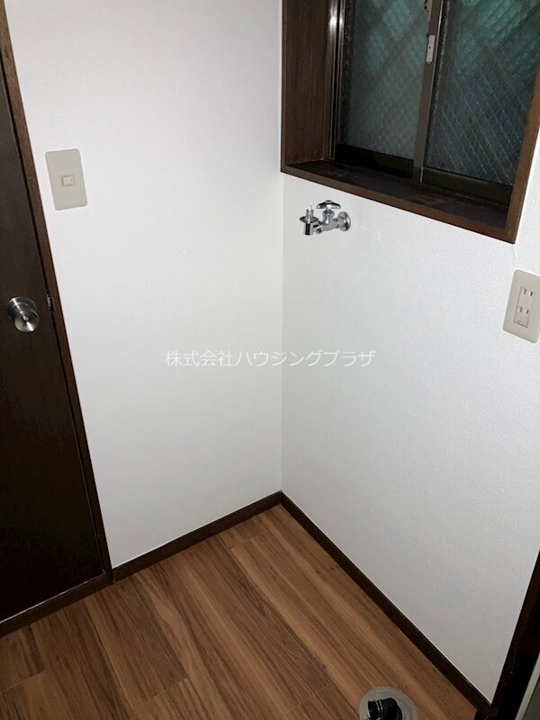 物件内観写真9　(室内洗濯機置場)