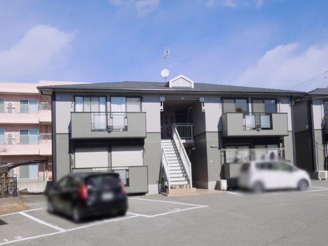 桜の樹ハイツ B