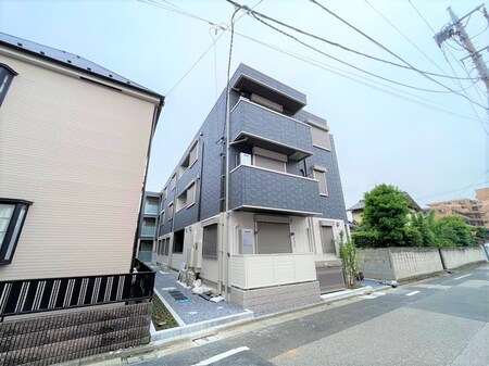 アヴァンス西亀有外観写真