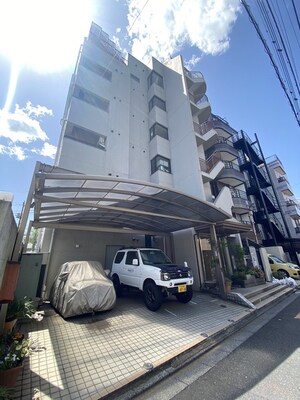リフレックスナカネ外観写真