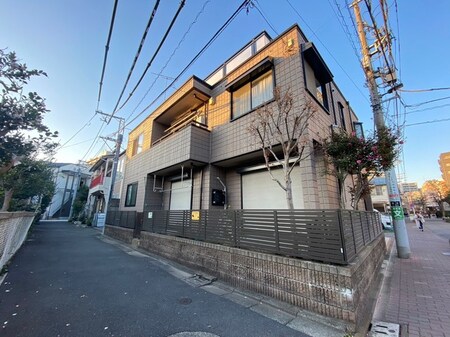 綾瀬1丁目ヘーベルハウス外観写真