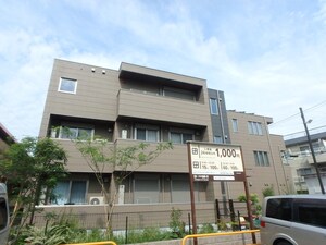 月と羊外観写真