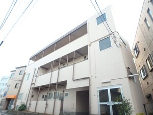 石田マンション外観写真