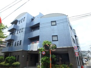 クレストハウス外観写真