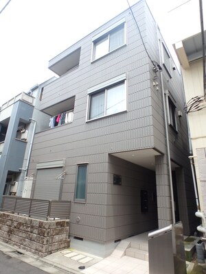 ｅｓ　Ａｐａｒｔｍｅｎｔｓ外観写真
