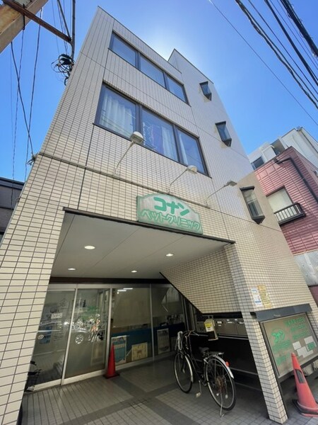 鶴田ビル外観写真