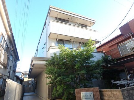 ファミーユ小池外観写真