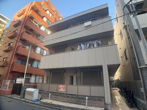メゾン　ウエスト外観写真