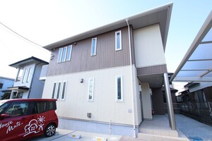 シャロン外観写真