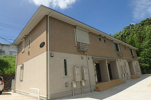 ＩＯＬＡＮＩ　（イオラニ）