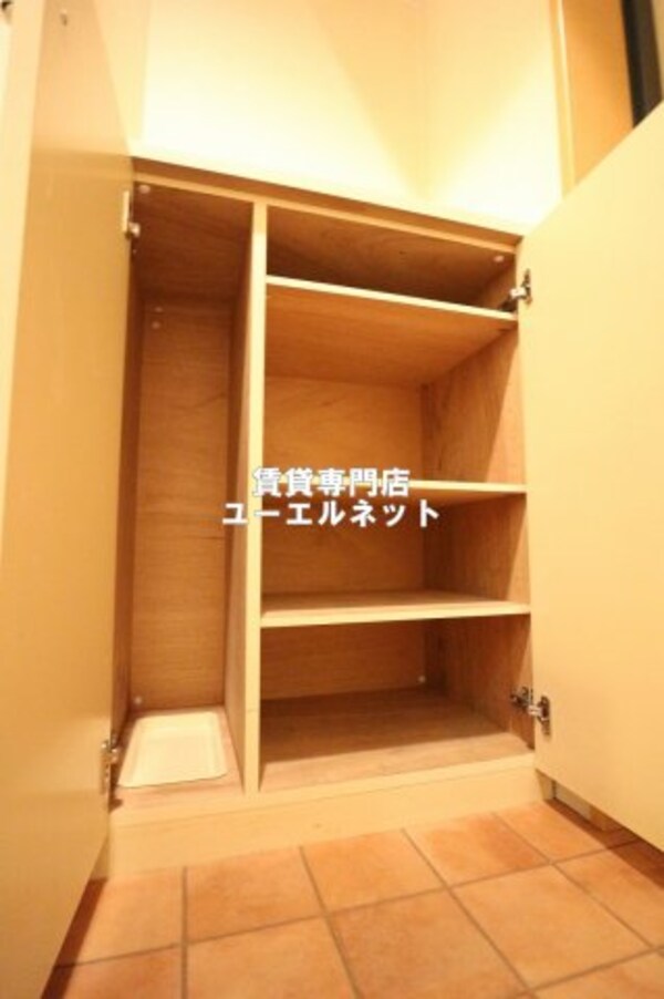建物設備(シューズボックス)