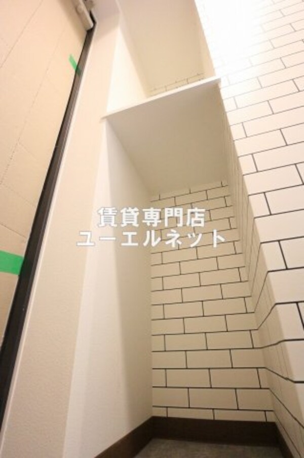建物設備(玄関収納)