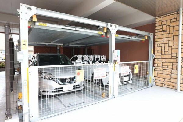 建物設備(駐車場)