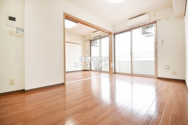 建物設備(リビング)