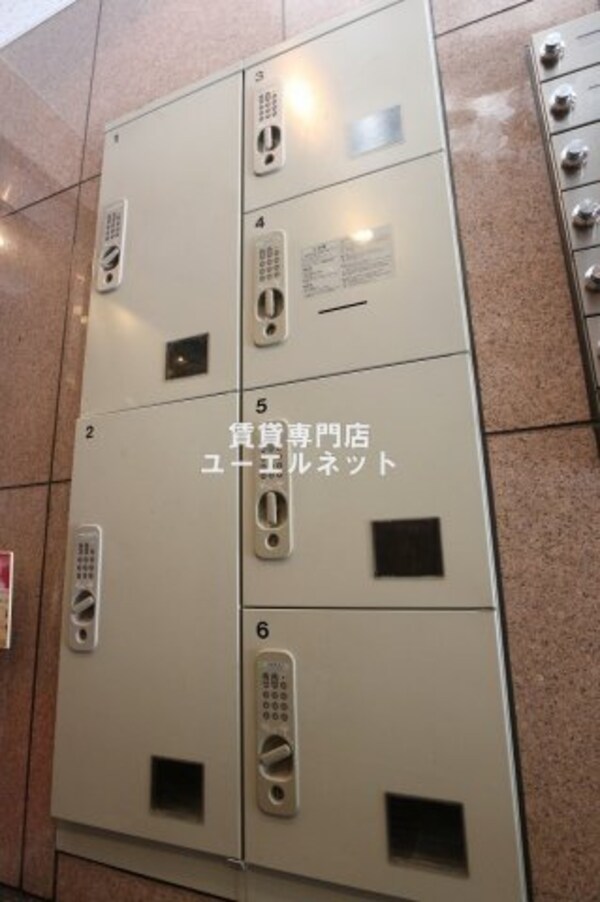 建物設備(宅配ボックスで荷物の受け取りラクラク◎)