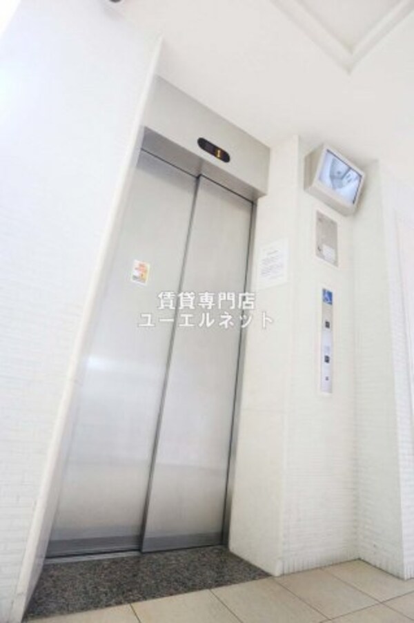 建物設備(エレベーターで楽々♪)