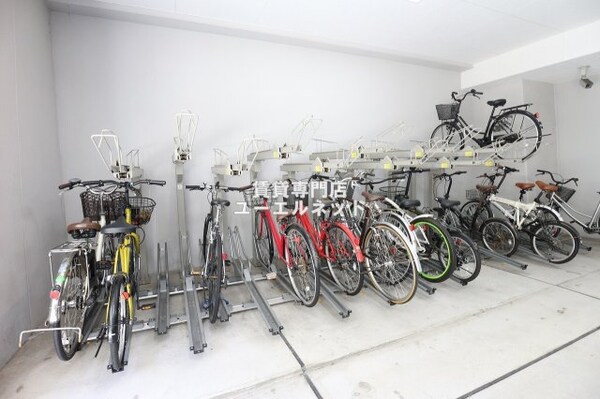 建物設備(駐輪場)