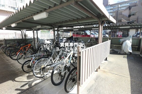 建物設備(駐輪場)