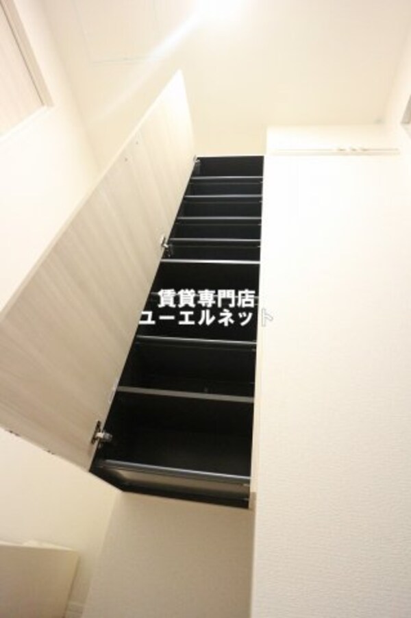 建物設備(収納力たっぷりのシューズボックスで玄関すっきり！)