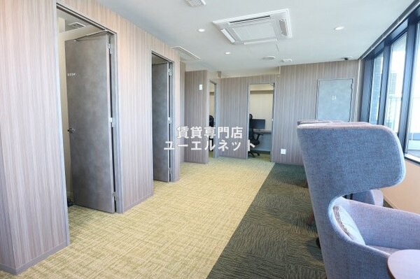 建物設備(ワークスペースや憩いのテラスが共用部にございます)