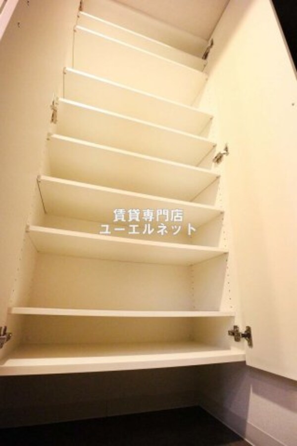 建物設備(収納力たっぷりのシューズボックスで玄関すっきり！)