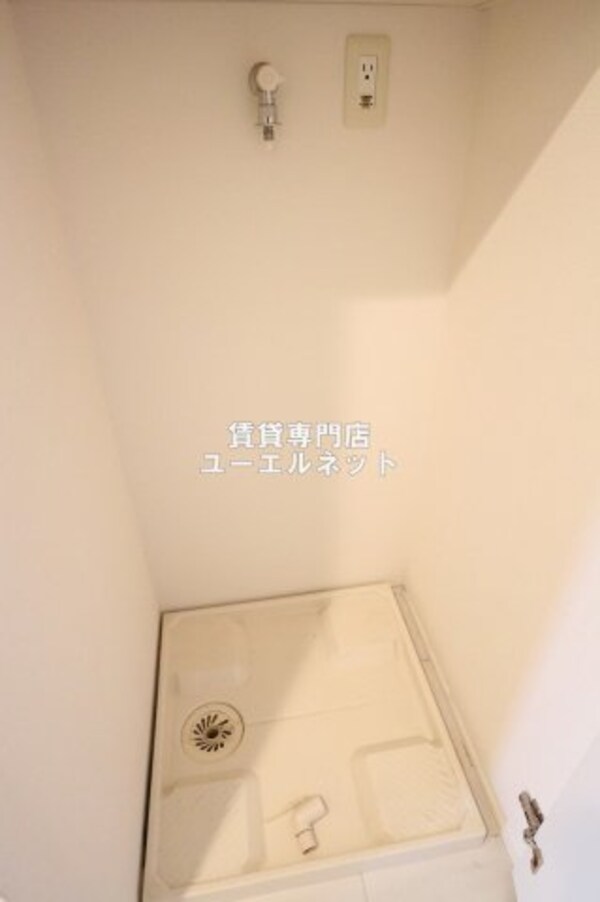 建物設備(洗濯機置き場)