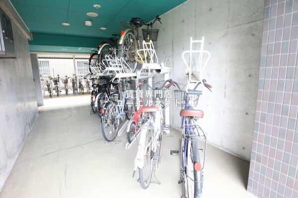 建物設備(駐輪場)