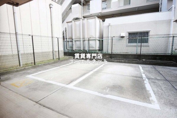 駐車場(敷地内駐車場です)