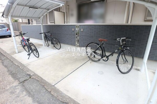 建物設備(駐輪場)