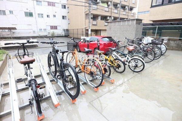 建物設備(自転車通勤にも便利な駐輪場付き♪)