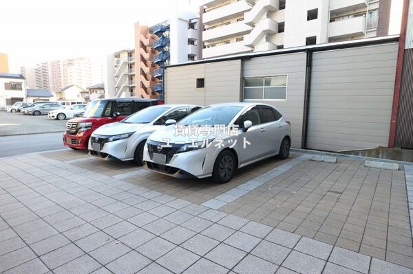 建物設備(敷地内駐車場です)