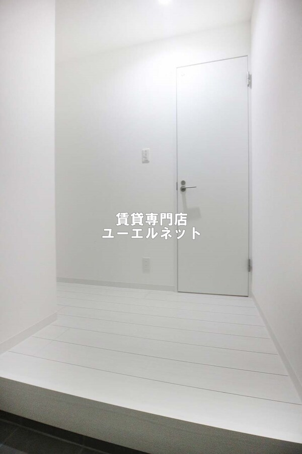 玄関(住まいの顔ともなる玄関)