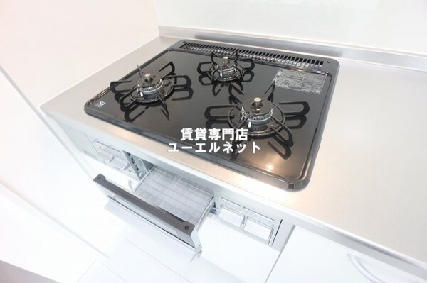 建物設備(3口ガスシステムキッチン)