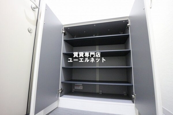 建物設備(収納力たっぷりのシューズボックスで玄関すっきり！)