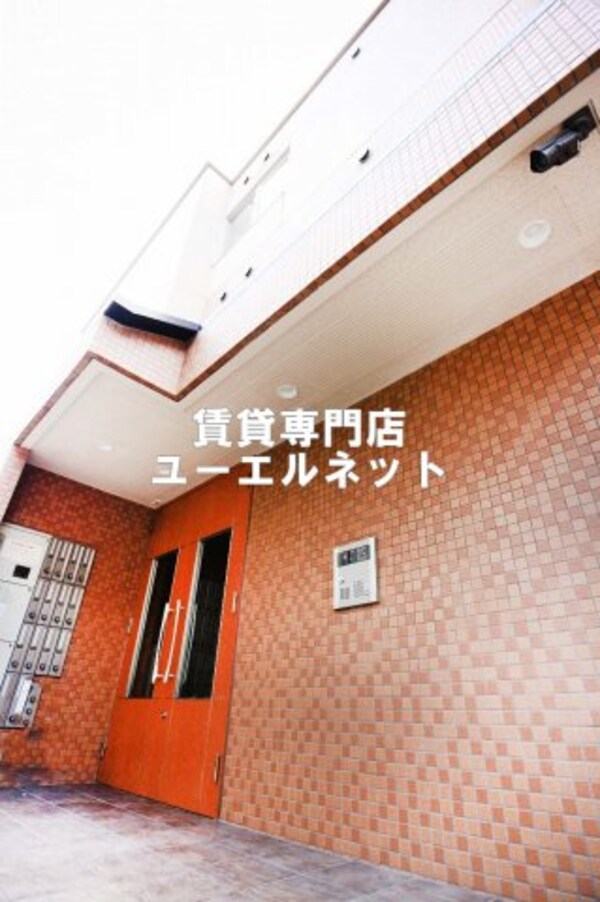 外観(しっかりとした建物♪)