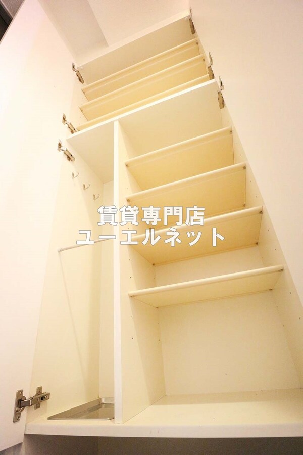 建物設備(収納力たっぷりのシューズボックスで玄関すっきり！)