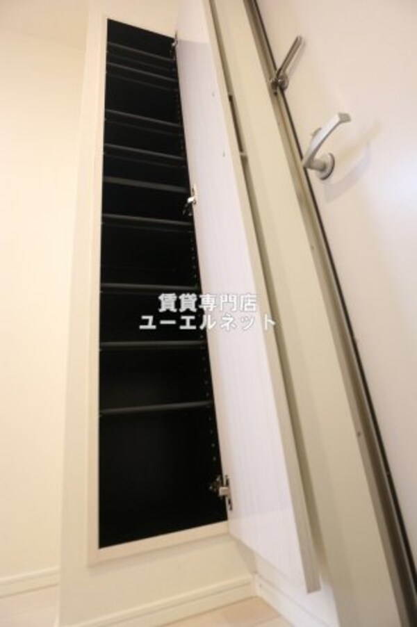 建物設備(収納力たっぷりのシューズボックスで玄関すっきり！)