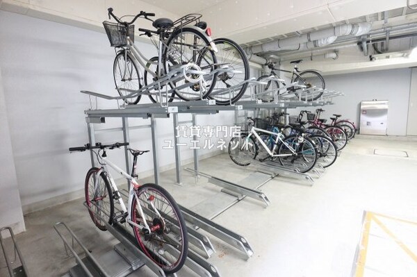 建物設備(駐輪場)
