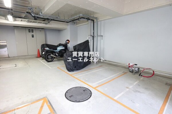 建物設備(バイク置き場)