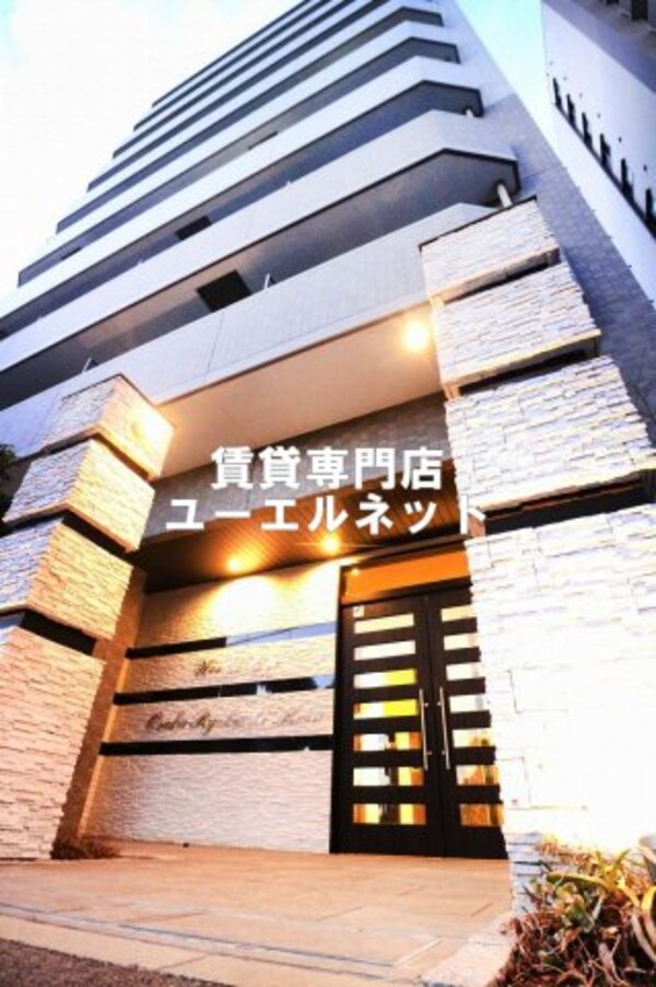 外観(シンプルで洗練されたデザインが毎日の暮らしに心地よさをプラス)