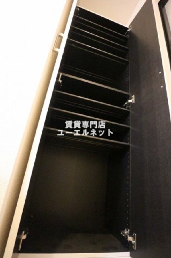 建物設備(シューズボックス)