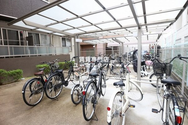 建物設備(駐輪場)