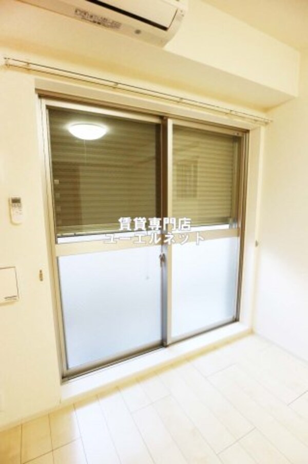 建物設備(シャッター付き)