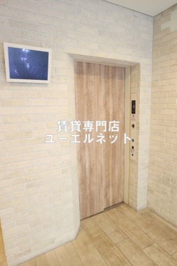 建物設備(エレベーターで楽々♪)